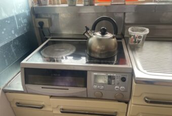 加熱調理器具は据え置き型IHクッキングヒーターをお使いでした。